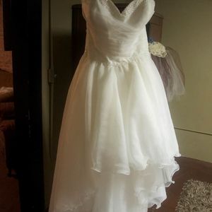 Wedding dress